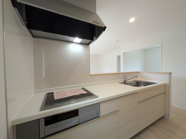 明石市大久保町谷八木新築戸建２号棟のキッチン