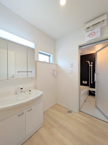 明石市大久保町谷八木新築戸建２号棟の独立洗面台