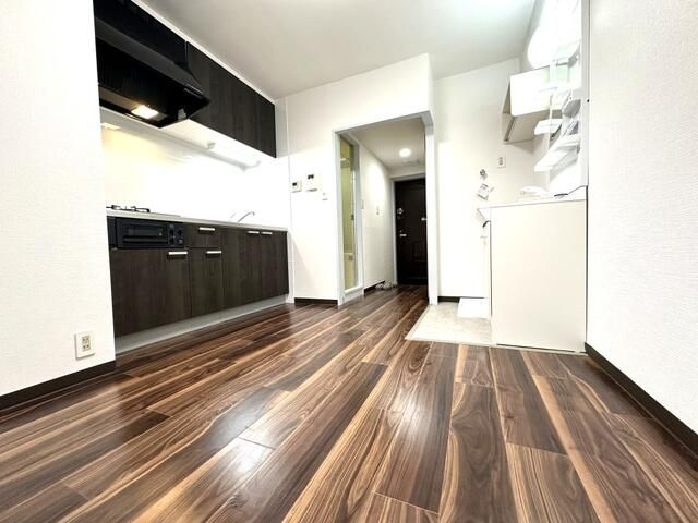 ドエル早崎の居間・リビング