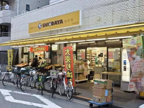 パラッツォ・アルディートの周辺