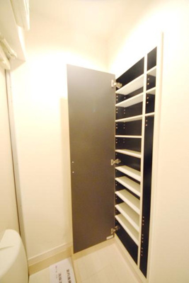 【玄関】 | パークアベニューコート五反野