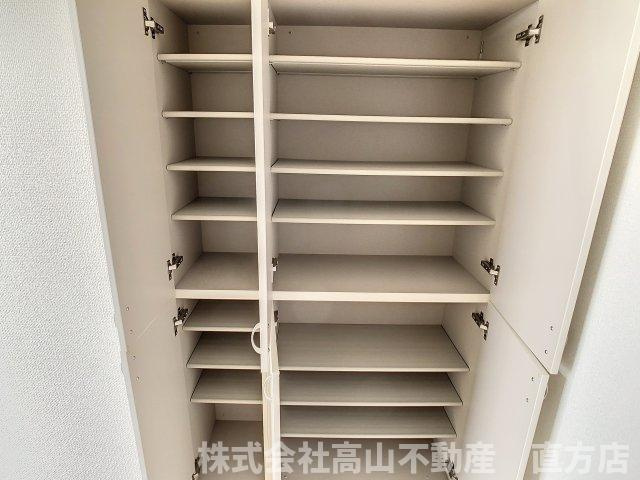 秋桜中間の収納