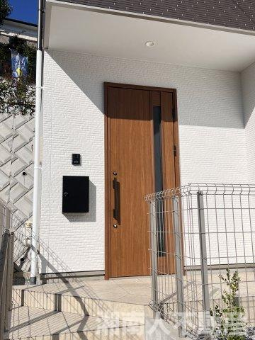 藤沢市善行坂２丁目３８９８－１５５新築戸建ての玄関|ゆったりとした玄関です