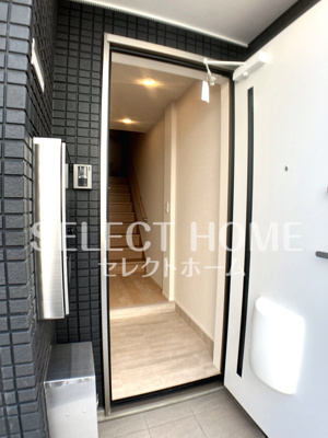 【玄関】 | ベルフラワー荒居 | 玄関です同型タイプ