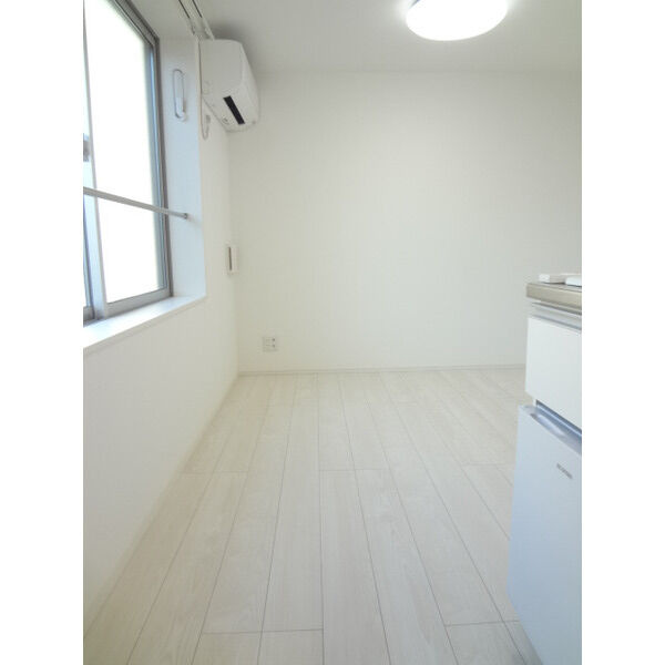 グランメゾン代田橋の居間・リビング