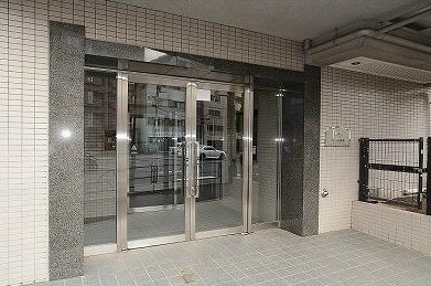 プレール荻窪のエントランス