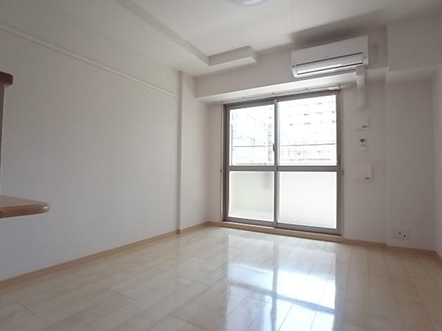 クロシェットⅠの居間・リビング