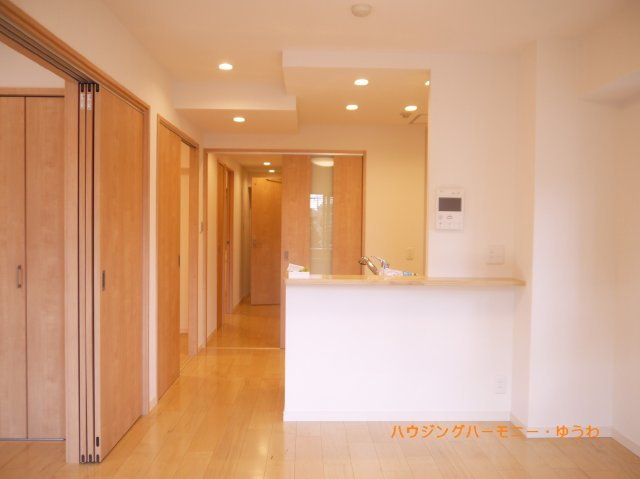 【居間・リビング】 | 新大塚共同住宅 | イメージ画像となります。実際とは異なりますので、ご注意ください！