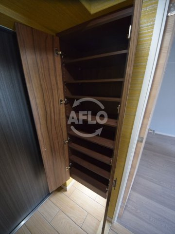 ファーストフィオーレ阿波座アクアの玄関|ファーストフィオーレ阿波座アクア　下駄箱