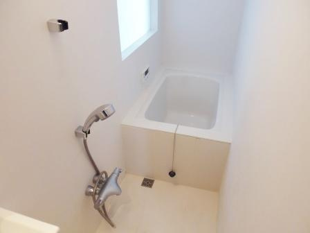 ハスネＧＦの浴室