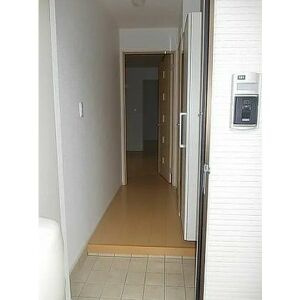 アロッジオニッコウⅡのエントランス