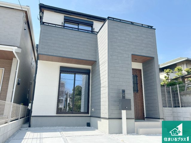 29(土)30(日)現地見学可能！◆岸和田市並松町　全2邸の外観|安心の10年保証！外観を美しく保ち、雨水で汚れを落とします！気になることがありましたら、お気軽にお問い合わせください！