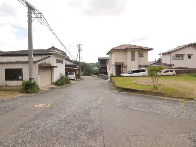 サニータウン売土地東の前面道路含む現地写真
