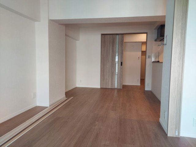 シティー逆瀬川のエントランス