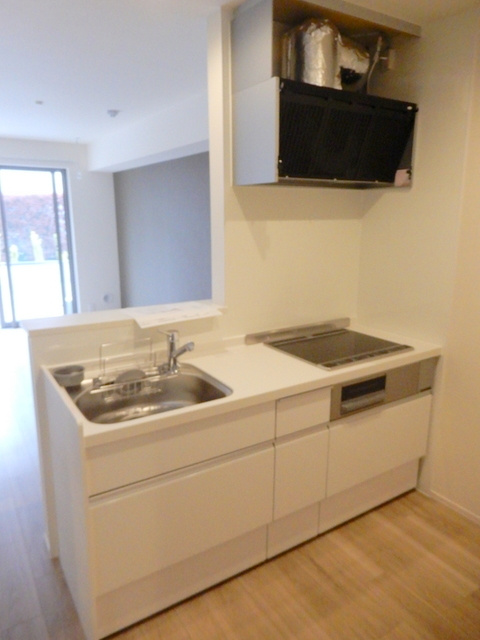 シュヴァルブランのキッチン|グリル付きIHシステムキッチン