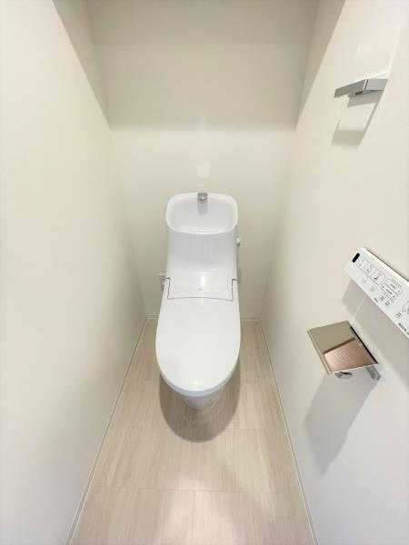 多摩市関戸１丁目の賃貸マンションのトイレ