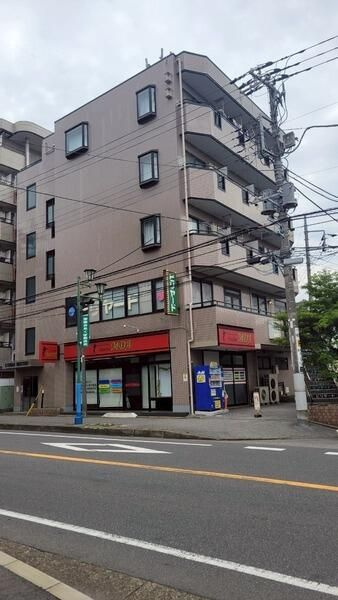 STROM　WESTENの外観