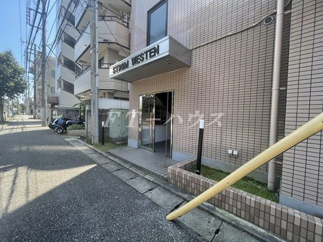 STROM　WESTENのエントランス