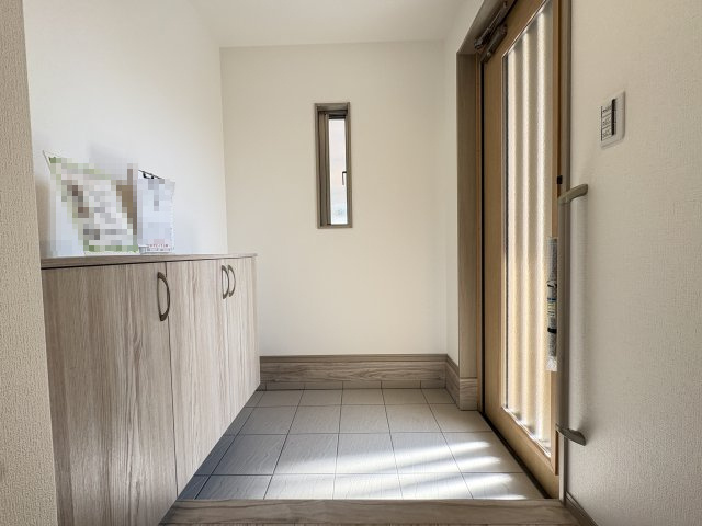 【玄関】 | 本庄市本庄第９期　ワイウッドコート　新築戸建　　全３棟　1号棟