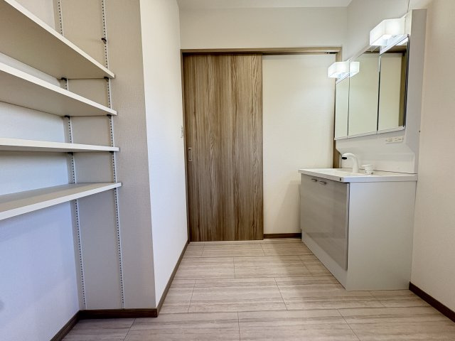 【脱衣所】 | 本庄市本庄第９期　ワイウッドコート　新築戸建　　全３棟　1号棟