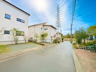 【前面道路含む現地写真】 | 山手台東5丁目 | 前面道路