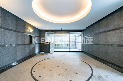 【ロビー】 | ルーブル多摩川六番館 | 建物の内部です