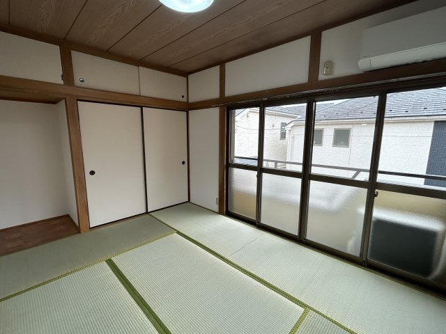 シャトークボタの和室