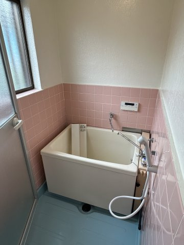 シャトークボタの浴室