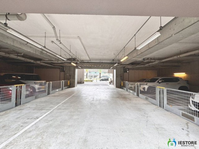 【駐車場】 | Ｍ’ＰＬＡＺＡ堺東 | 敷地内駐車場空き有ますよ（月額10000円）！愛車の置き場所に困りませんね♪