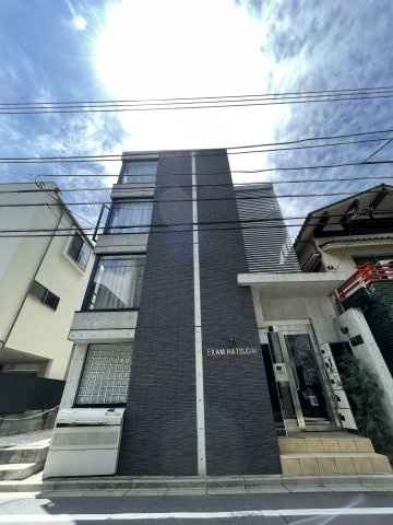 エクサム初台の外観