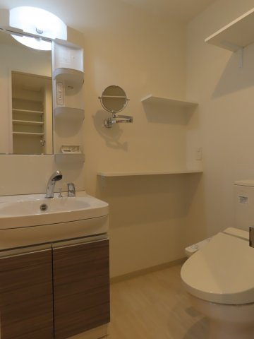 La CASA新北野の洗面所