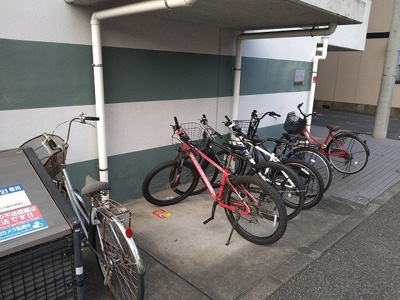 【その他】 | レオパレス大倉山エクレール | 駐輪場　原付＆自転車のみ駐輪可能
