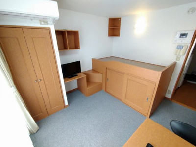 【居間・リビング】 | レオパレス大倉山エクレール | 1階はフローリング仕様です。