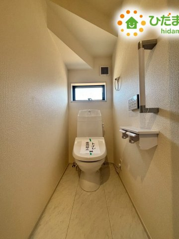 鴻巣市東第4　新築戸建　リーブル03のトイレ