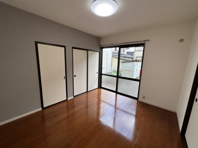 【寝室】 | リリーハウス