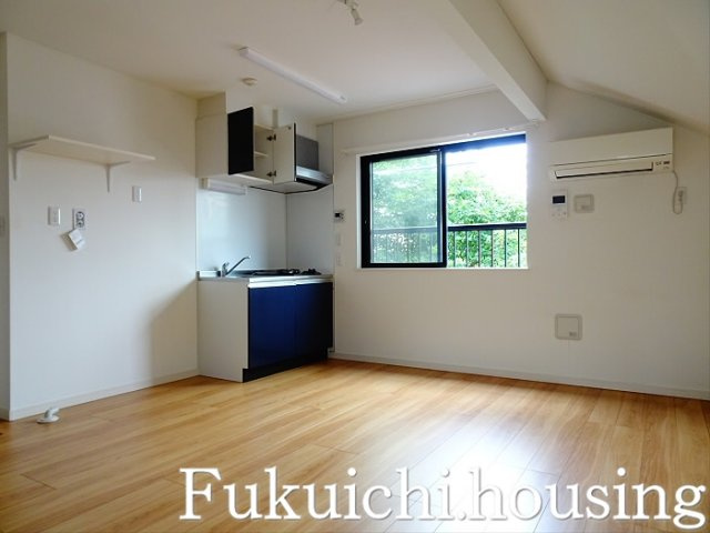 Ｕ．ＵＲＢＡＮ　ＨＩＬＬＳの居間・リビング