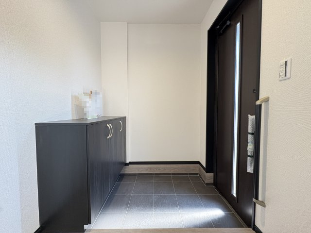 【玄関】 | 本庄市本庄第９期　ワイウッドコート　新築戸建　　全３棟　2号棟