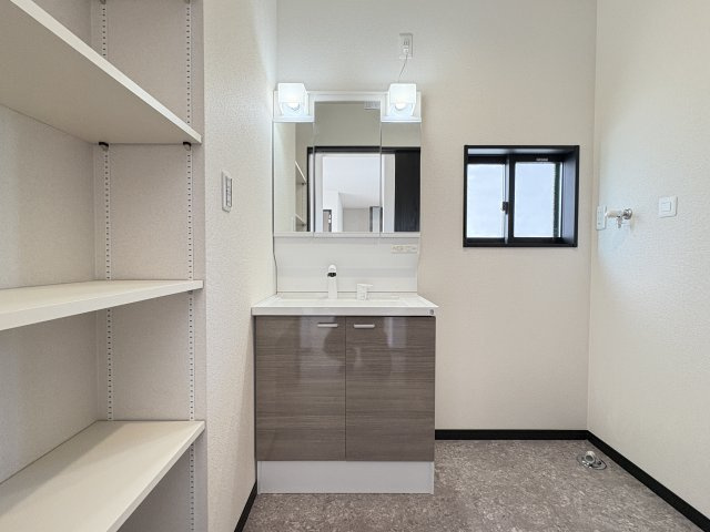 【独立洗面台】 | 本庄市本庄第９期　ワイウッドコート　新築戸建　　全３棟　2号棟