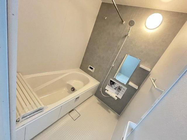 【浴室】 | 糟屋郡宇美町障子岳3丁目1期　1号棟（全4棟）【仲介手数料無料・0円】 | 施工例。浴室です。施工例は完成時と異なる場合があります。
