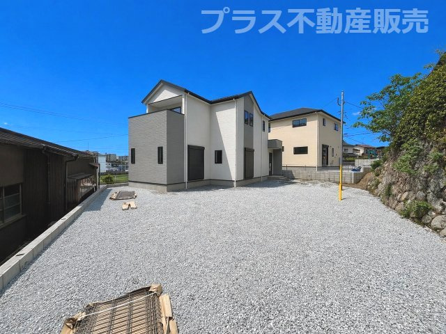 【外観】 | 糟屋郡宇美町障子岳3丁目1期　1号棟（全4棟）【仲介手数料無料・0円】 | 現地写真。プラス不動産販売なら、現場の全ての棟をまとめてご見学頂けます。