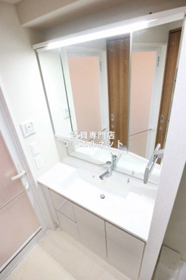 【独立洗面台】 | STOLZ KISHIBE | 清潔感ある独立洗面台で毎日気持ちよく♪