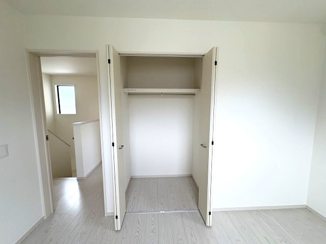 【収納】 | 糟屋郡宇美町障子岳3丁目1期　2号棟（全4棟）【仲介手数料無料・0円】 | 現地写真。