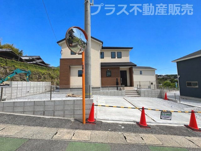【外観】 | 糟屋郡宇美町障子岳3丁目1期　2号棟（全4棟）【仲介手数料無料・0円】 | 現地写真。同じ物件を見るなら、プラス不動産販売にお任せ下さい。