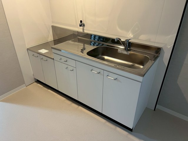 堺市西区浜寺元町４丁テラスハウスのキッチン
