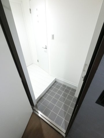 Fortitudo四街道の玄関