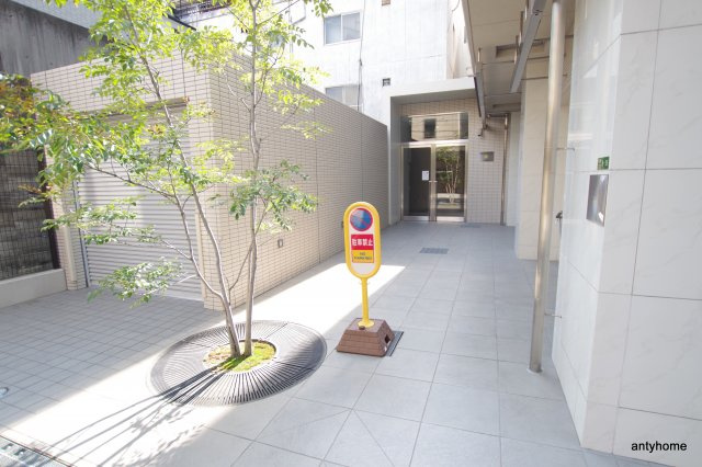 ランドセントラル梅田　仲介手数料無料のエントランス