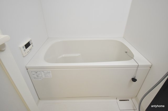 ランドセントラル梅田　仲介手数料無料の浴室