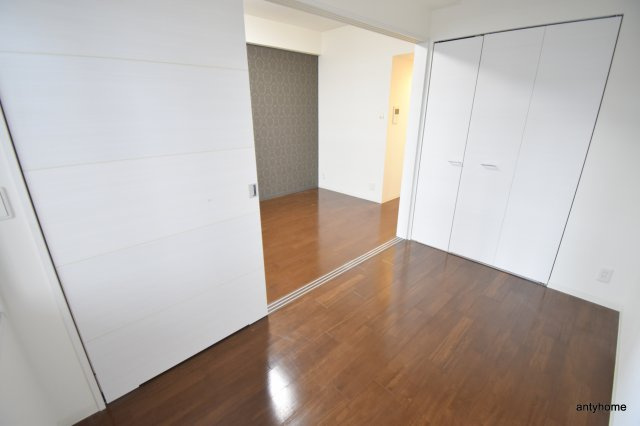 ランドセントラル梅田　仲介手数料無料の洋室