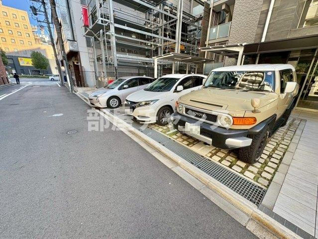エスリード大須プレシアの駐車場