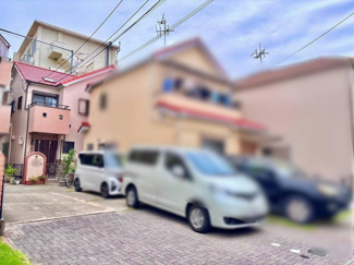【駐車場】
